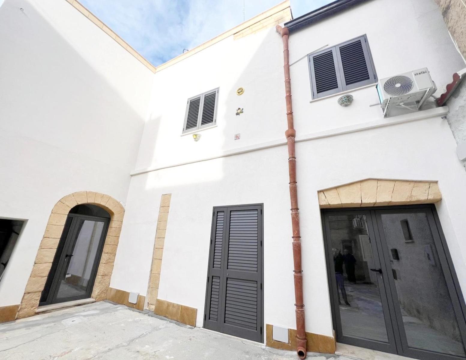 Centro-Archimede Rooms Castelvetrano Exterior foto